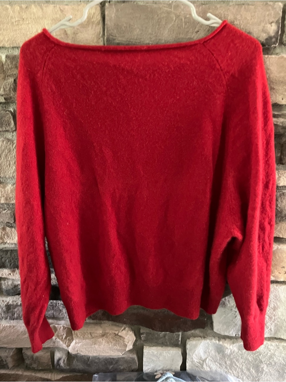 Quince Women’s Red  100% cashmere Crewneck Sweater - Picture 3 of 7